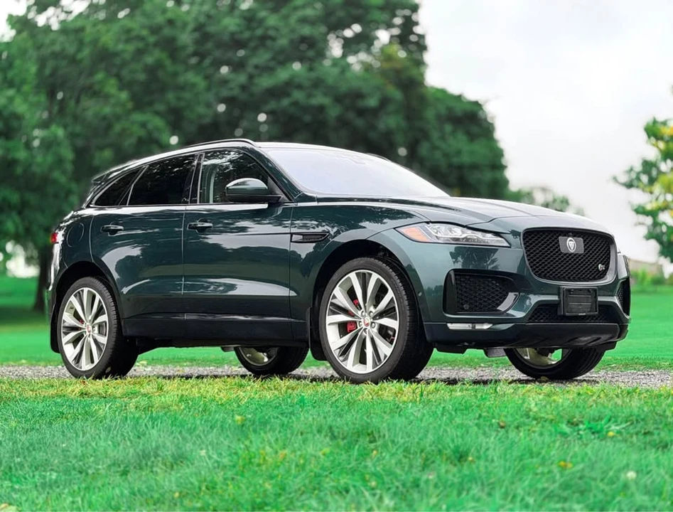 2017 Jaguar F-Pace - Image 2 of 20