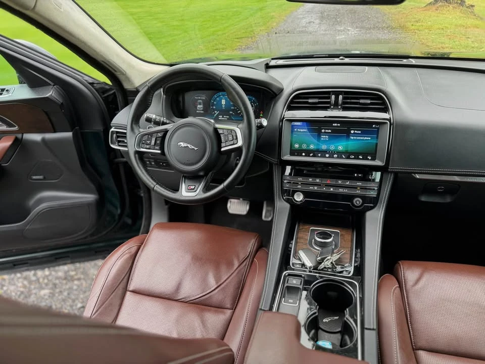 2017 Jaguar F-Pace - Image 17 of 20