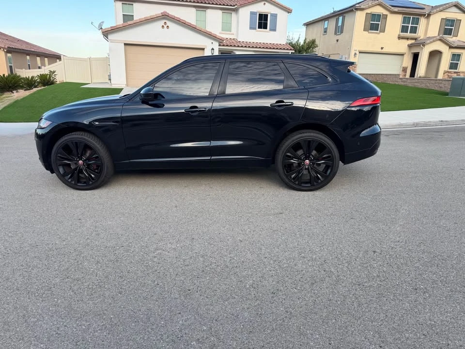 2017 Jaguar F-Pace - Image 5 of 20