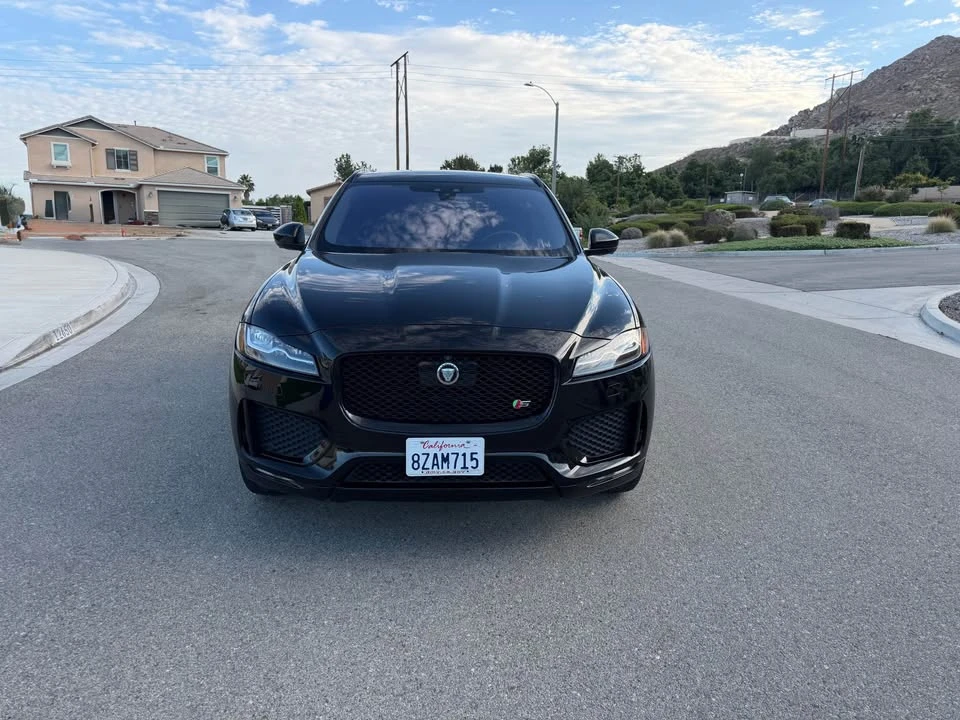 2017 Jaguar F-Pace - Image 3 of 20