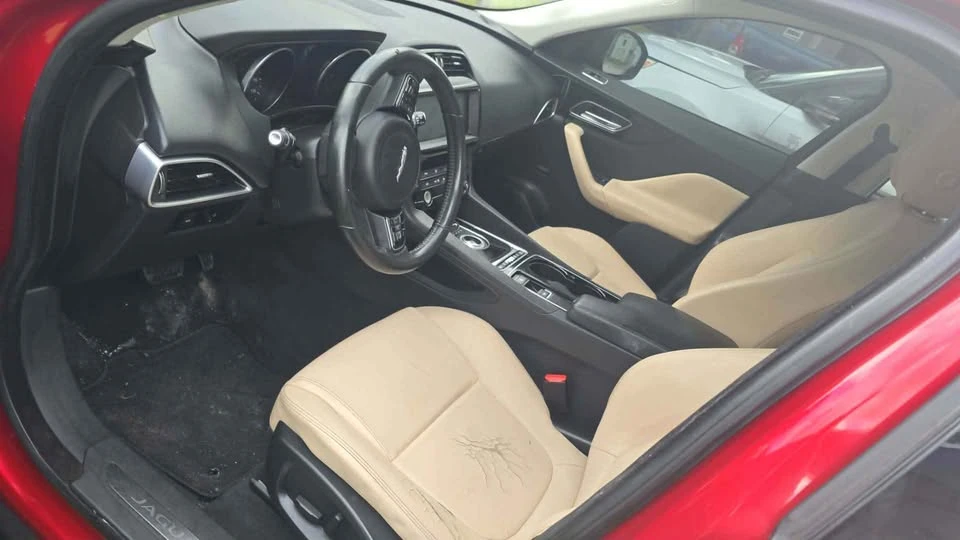 2017 Jaguar F-Pace - Image 7 of 8