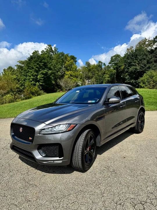 2017 Jaguar F-Pace - Image 4 of 10