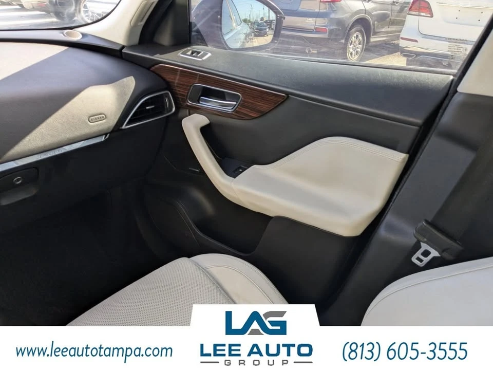 2017 Jaguar F-Pace - Image 18 of 20