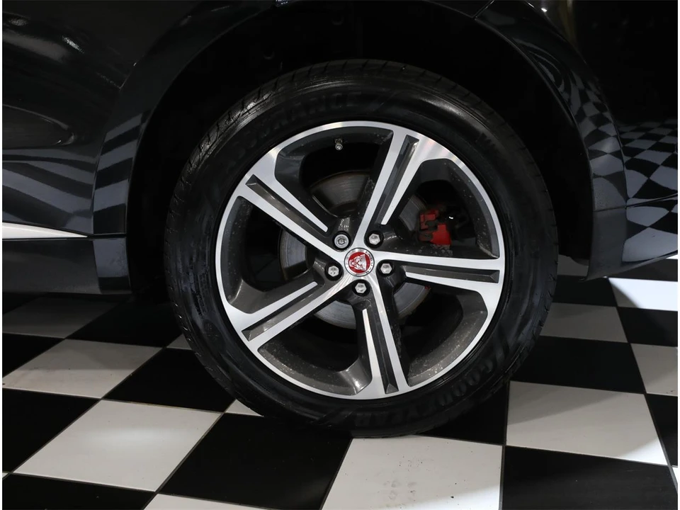 2017 Jaguar F-Pace - Image 30 of 31