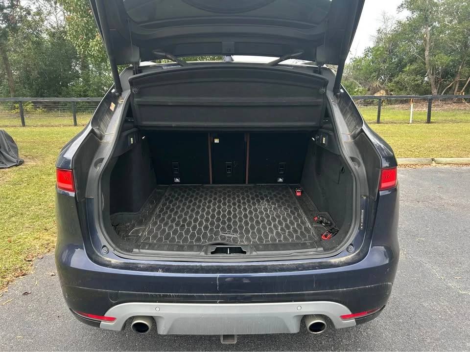 2017 Jaguar F-Pace - Image 6 of 11