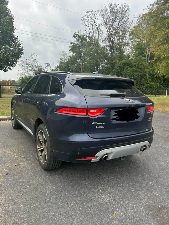 2017 Jaguar F-Pace - Image 4 of 11