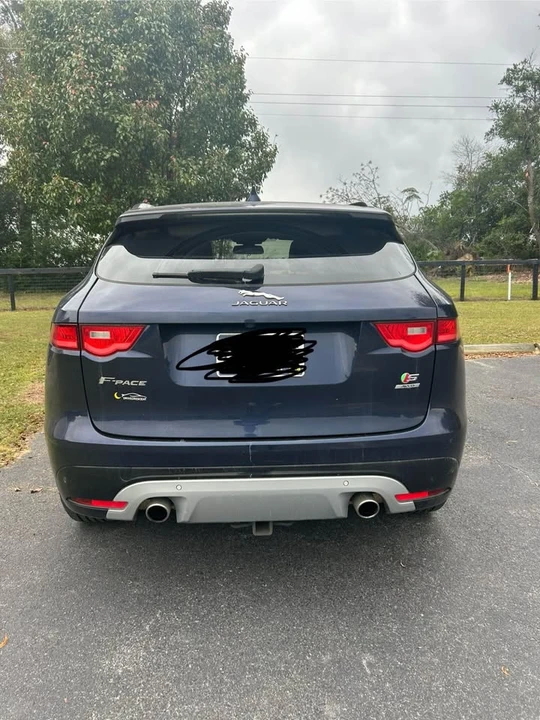 2017 Jaguar F-Pace - Image 5 of 11