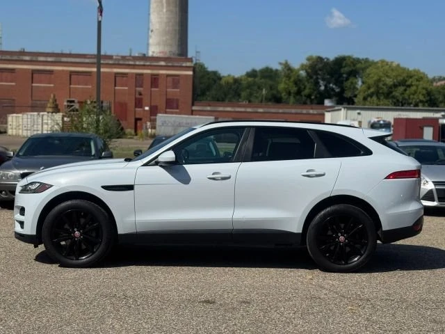 2017 Jaguar F-Pace - Image 5 of 20