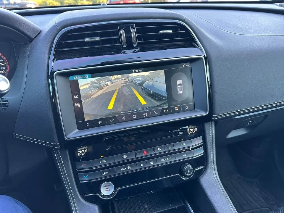2017 Jaguar F-Pace - Image 7 of 9
