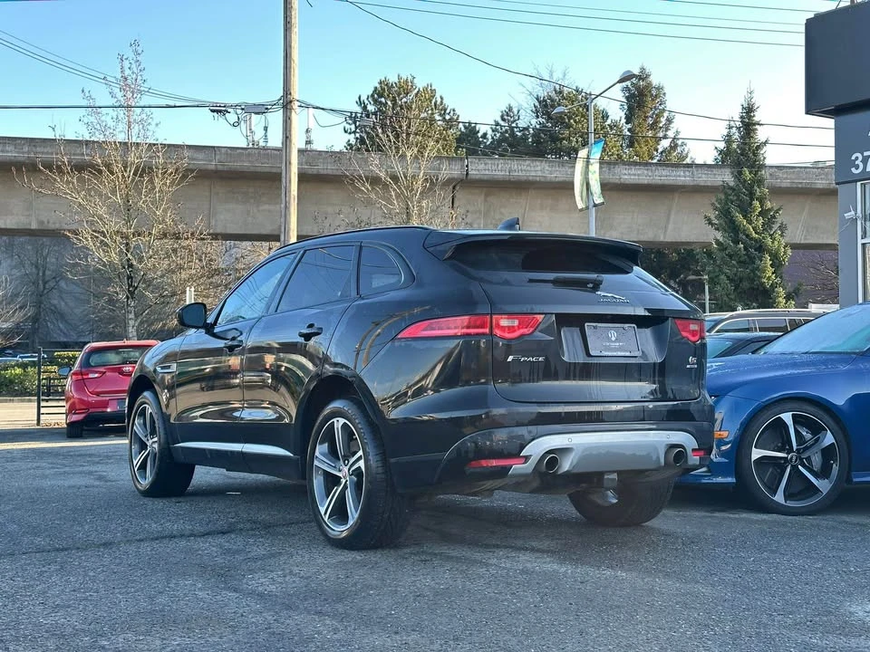 2017 Jaguar F-Pace - Image 4 of 9