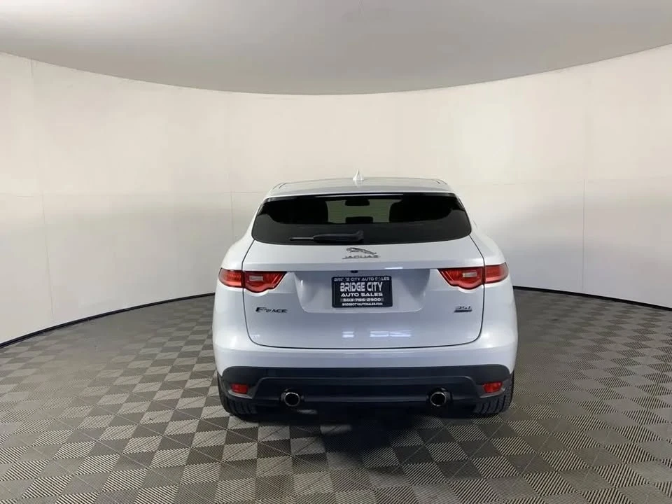 2017 Jaguar F-Pace - Image 7 of 20