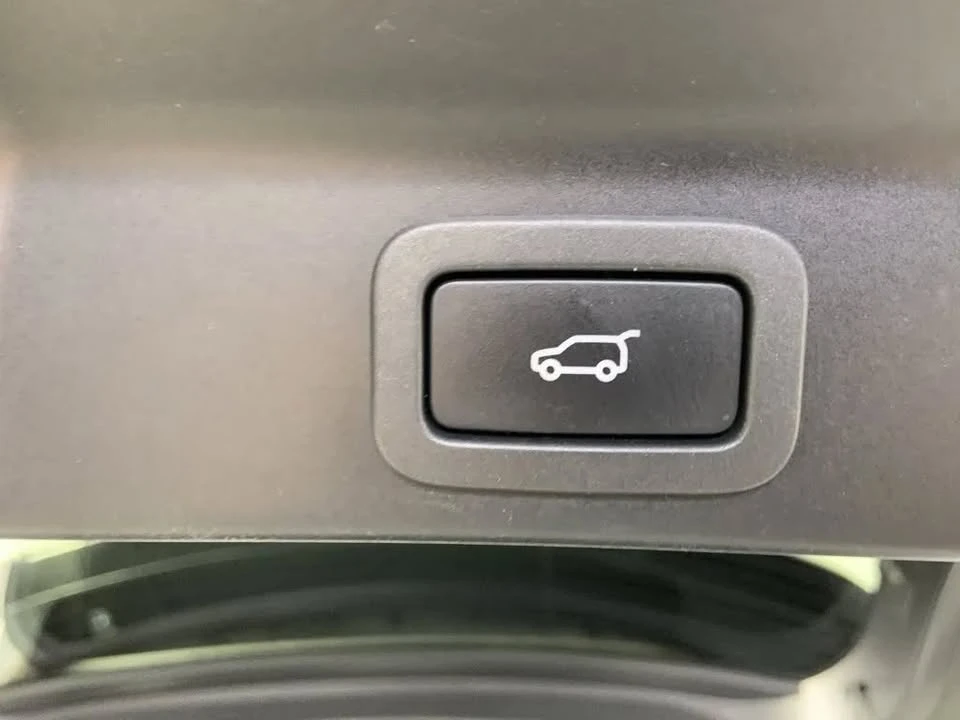2017 Jaguar F-Pace - Image 19 of 19