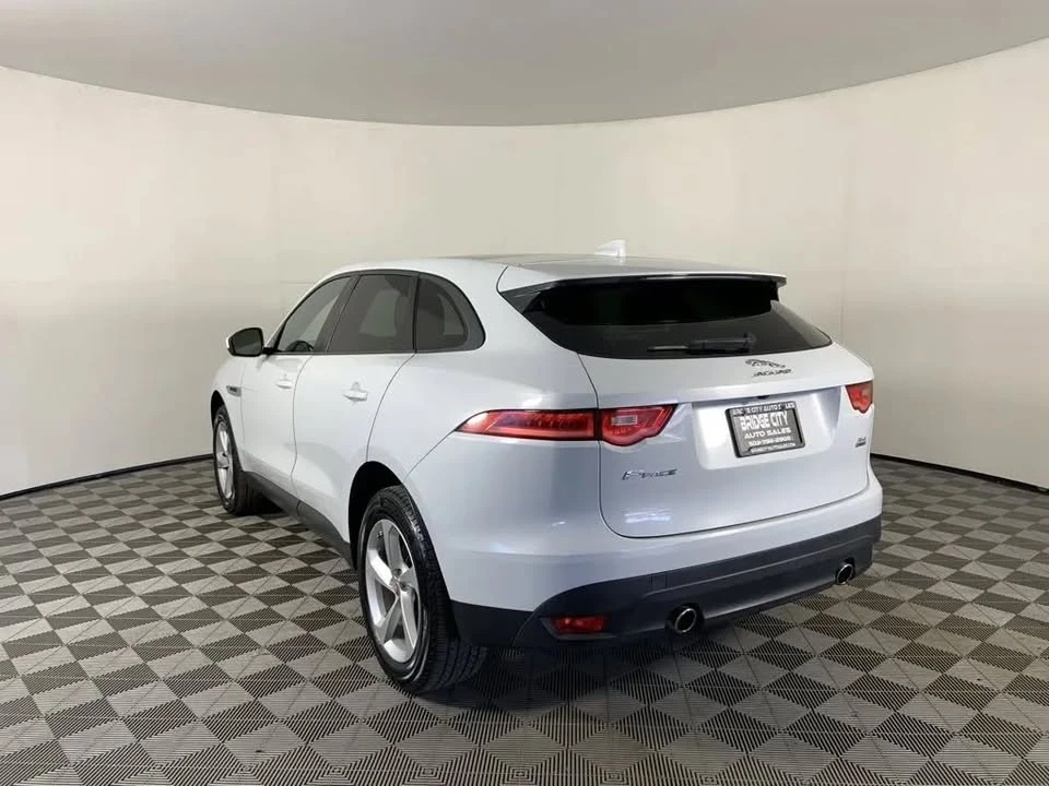 2017 Jaguar F-Pace - Image 6 of 20