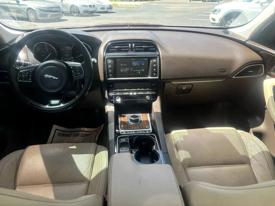2017 Jaguar F-Pace - Image 8 of 12