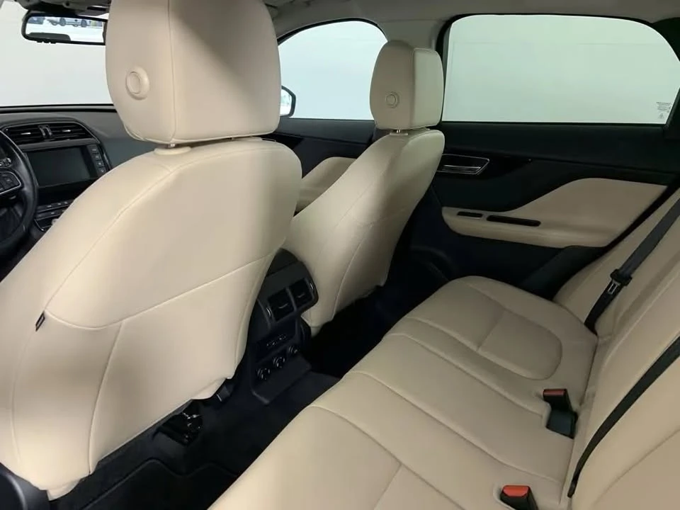 2017 Jaguar F-Pace - Image 18 of 20