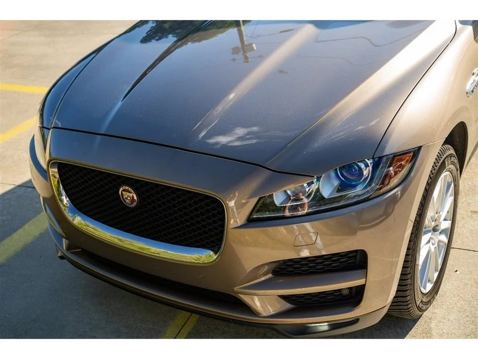 2017 Jaguar F-Pace - Image 13 of 20