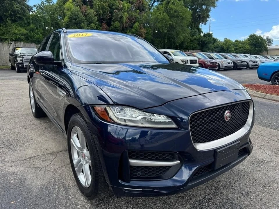 2017 Jaguar F-Pace - Image 3 of 14