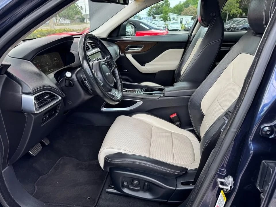 2017 Jaguar F-Pace - Image 7 of 14
