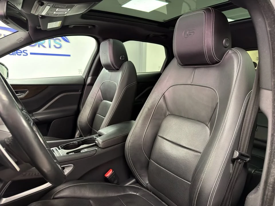 2017 Jaguar F-Pace - Image 11 of 20