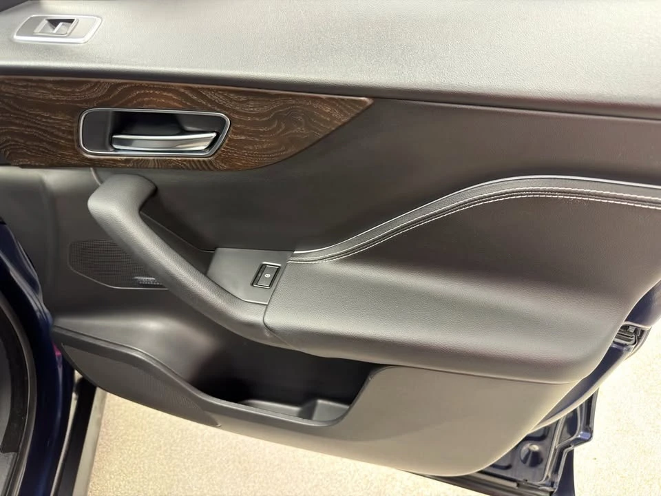 2017 Jaguar F-Pace - Image 13 of 20