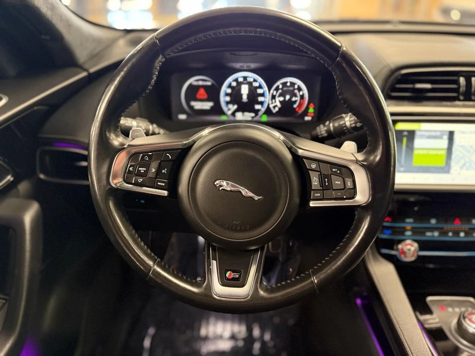 2017 Jaguar F-Pace - Image 12 of 20