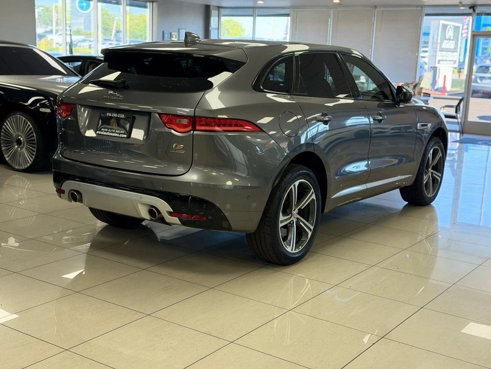 2017 Jaguar F-Pace - Image 2 of 20