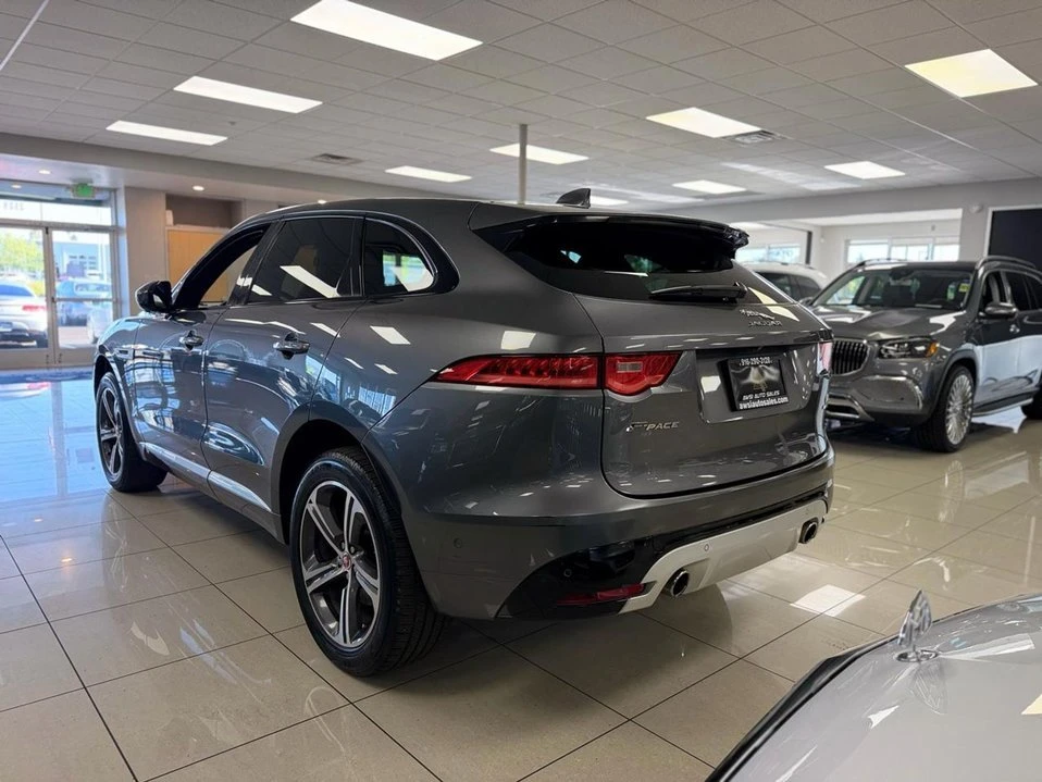 2017 Jaguar F-Pace - Image 6 of 20