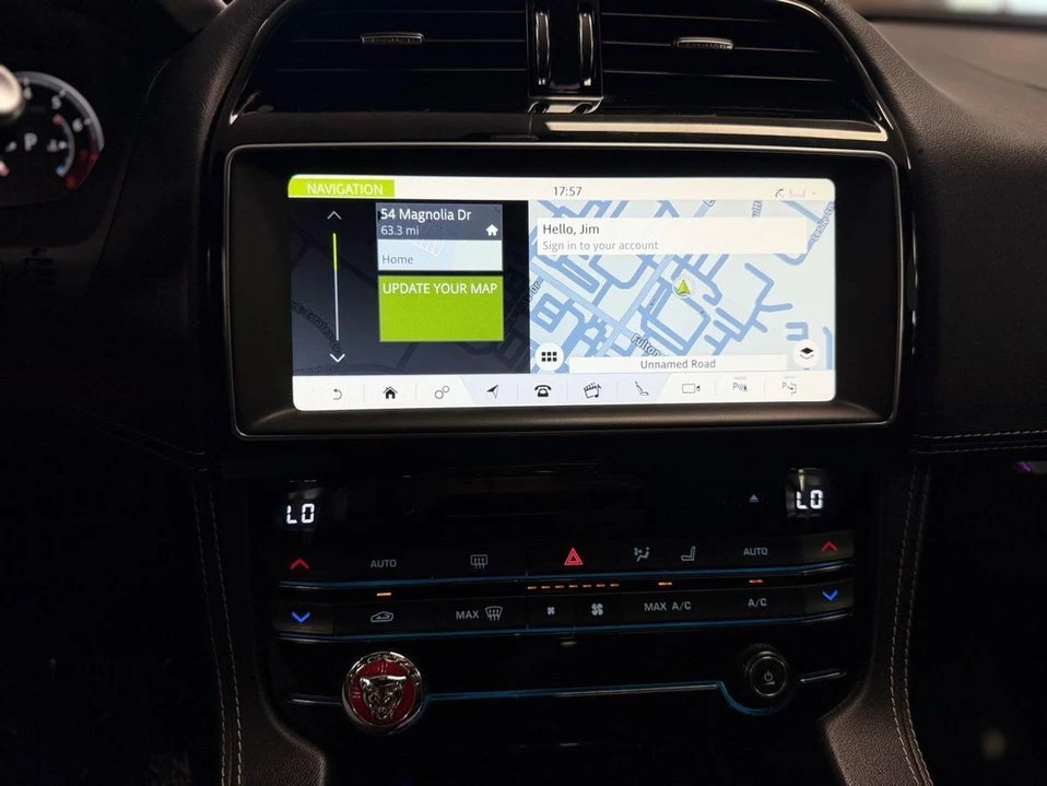 2017 Jaguar F-Pace - Image 18 of 20