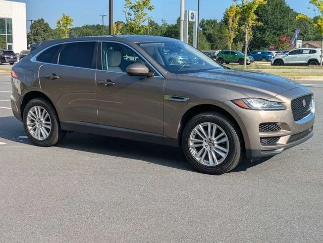 2017 Jaguar F-Pace - Image 6 of 15