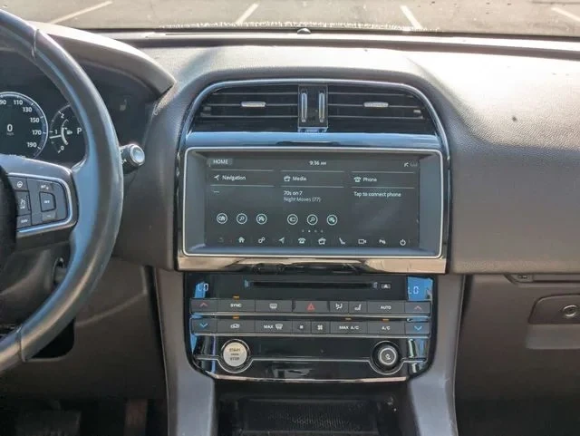 2017 Jaguar F-Pace - Image 14 of 15