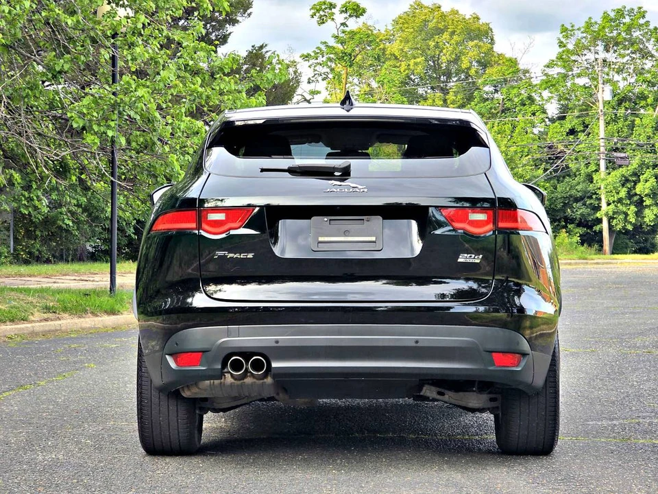 2017 Jaguar F-Pace - Image 10 of 22