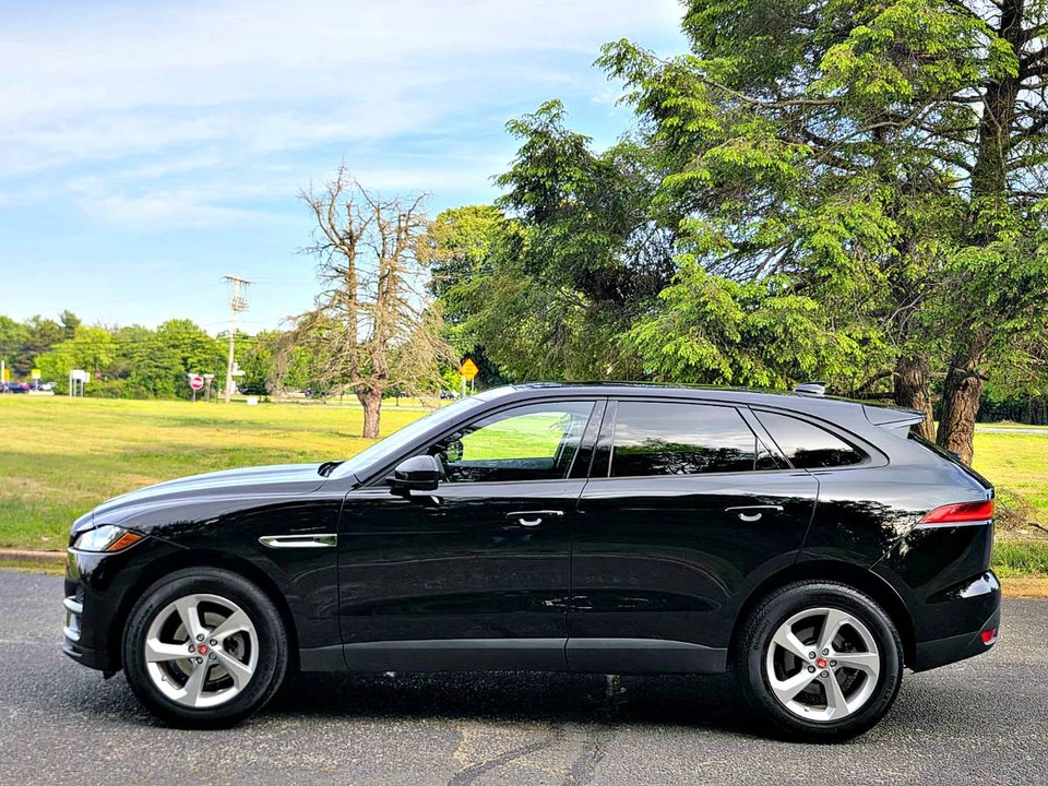2017 Jaguar F-Pace - Image 12 of 22