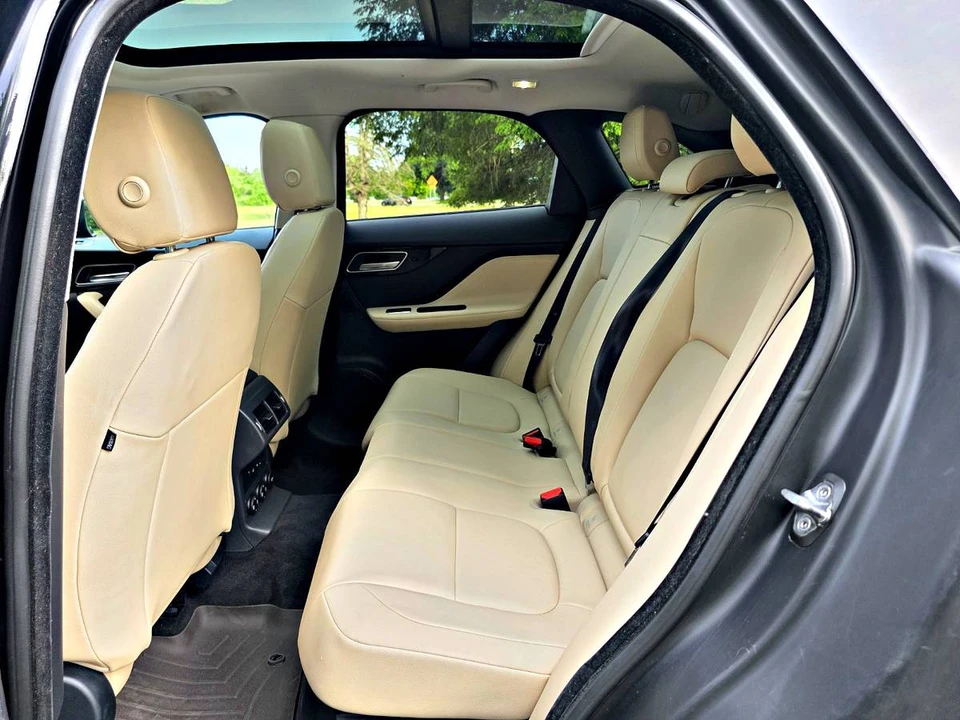 2017 Jaguar F-Pace - Image 19 of 22