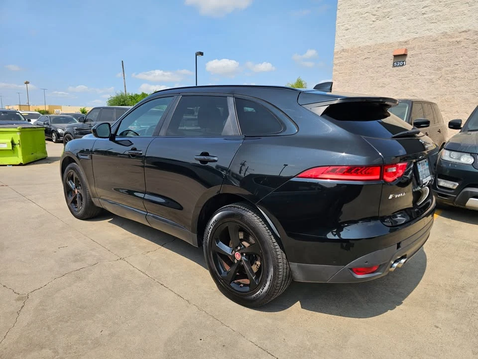2017 Jaguar F-Pace - Image 5 of 18