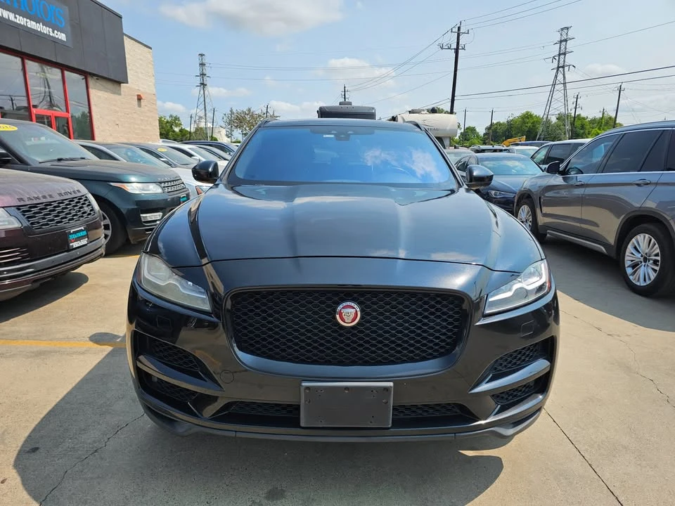 2017 Jaguar F-Pace - Image 2 of 18