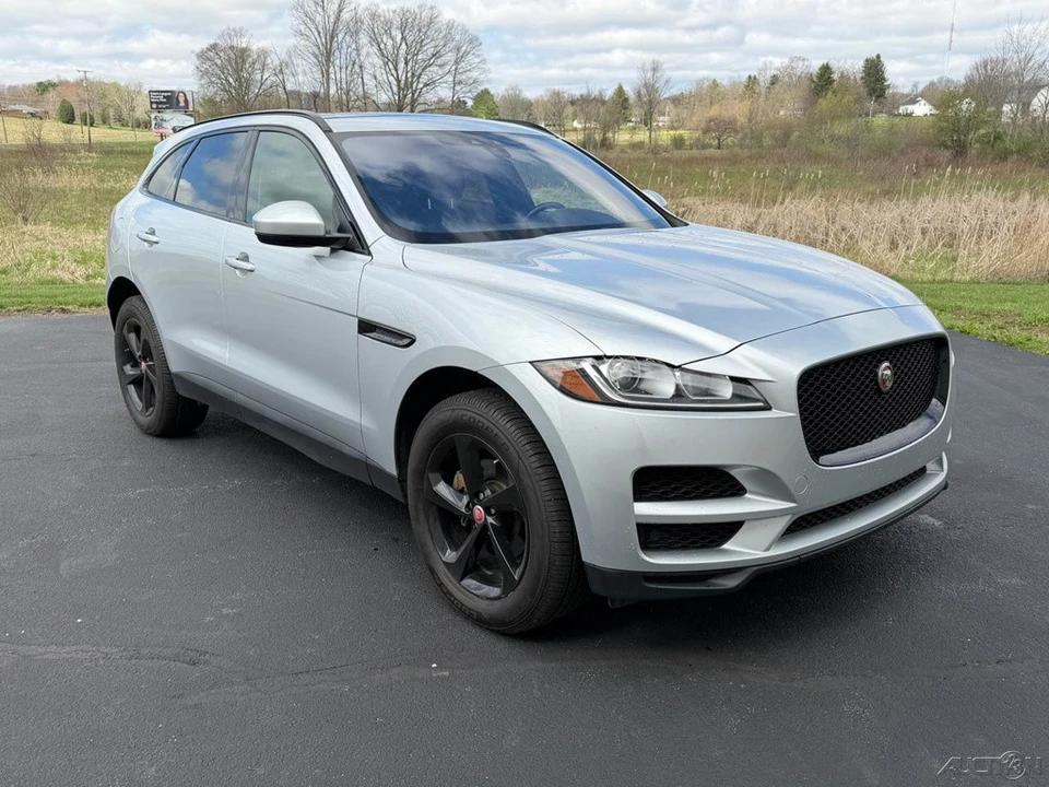 2017 Jaguar F-Pace - Image 7 of 21