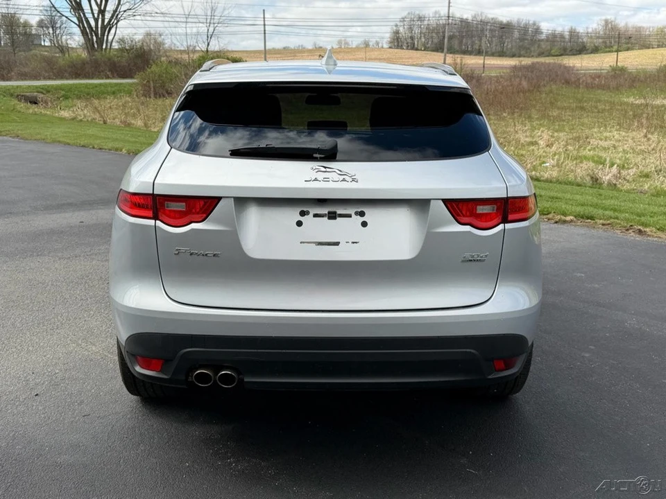 2017 Jaguar F-Pace - Image 4 of 21