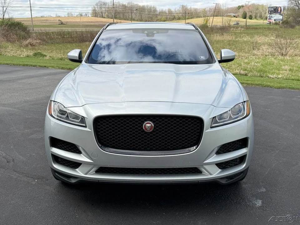 2017 Jaguar F-Pace - Image 8 of 21
