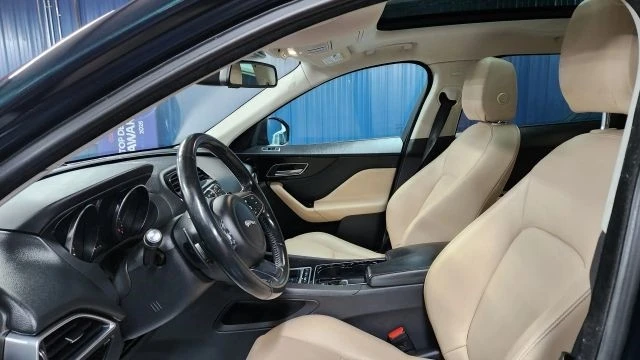 2017 Jaguar F-Pace - Image 7 of 12