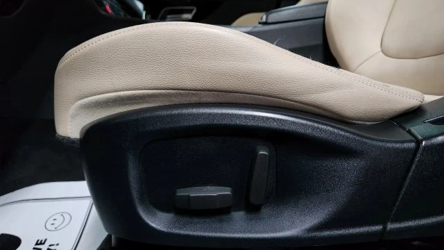 2017 Jaguar F-Pace - Image 10 of 12
