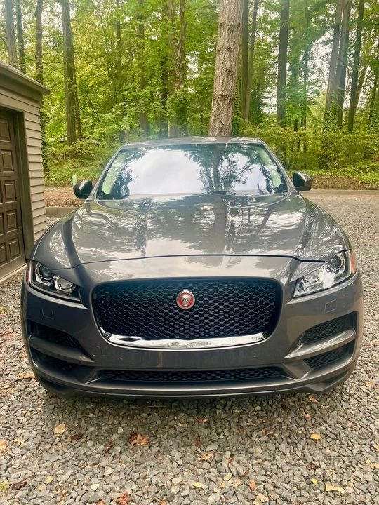 2017 Jaguar F-Pace - Image 3 of 20