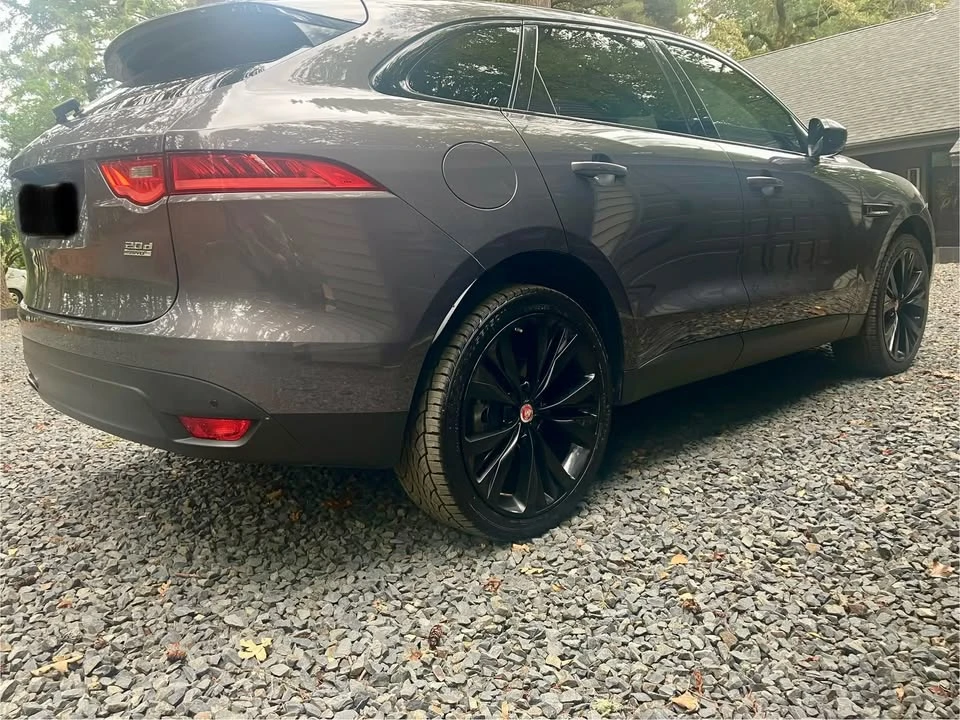 2017 Jaguar F-Pace - Image 4 of 20