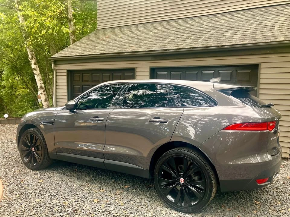 2017 Jaguar F-Pace - Image 2 of 20