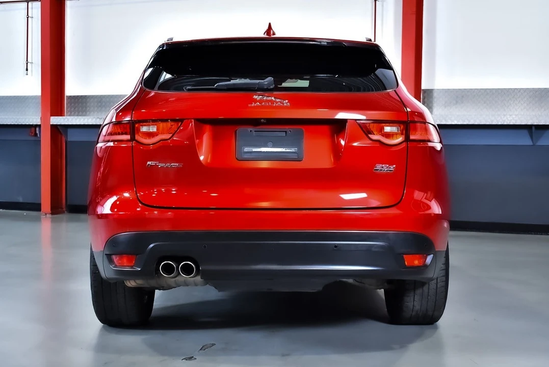 2017 Jaguar F-Pace - Image 16 of 31