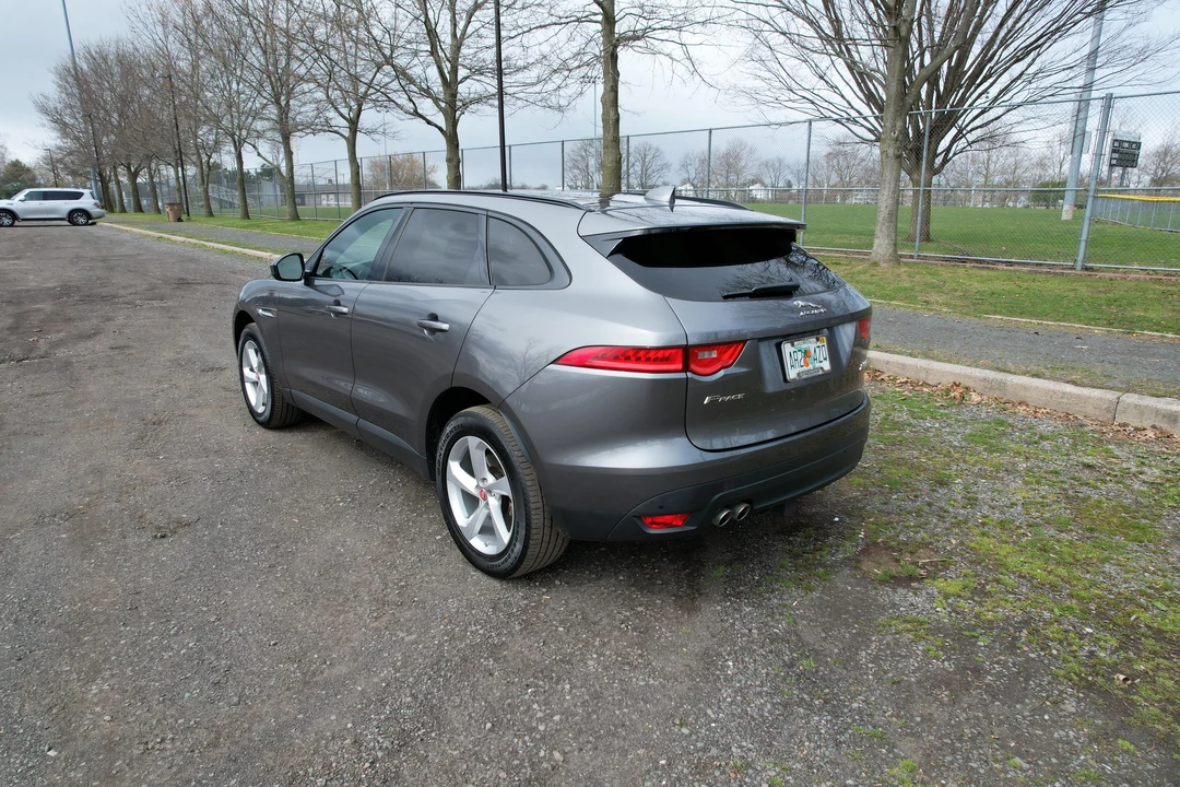 2017 Jaguar F-Pace - Image 12 of 16