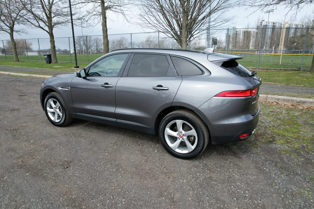 2017 Jaguar F-Pace - Image 10 of 16
