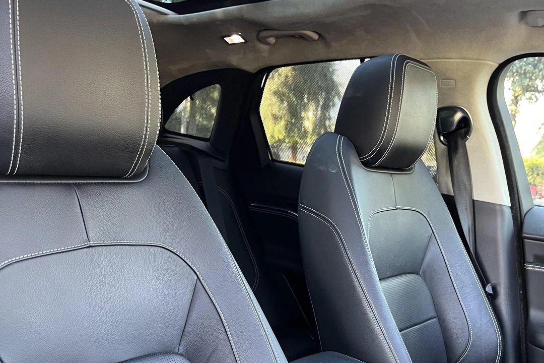 2017 Jaguar F-Pace - Image 22 of 31