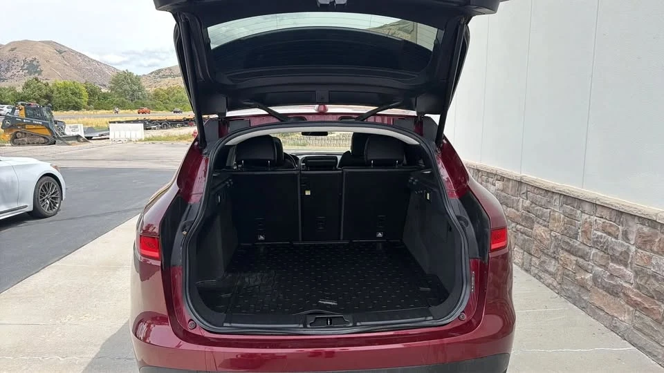 2017 Jaguar F-Pace - Image 13 of 20