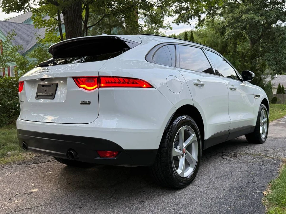 2017 Jaguar F-Pace - Image 20 of 22