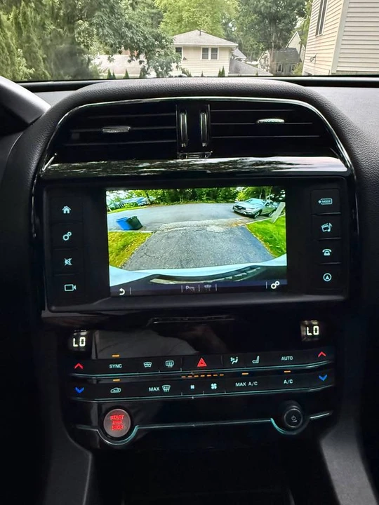 2017 Jaguar F-Pace - Image 16 of 22